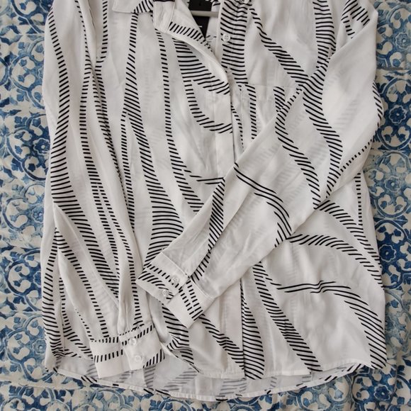 Lulus abstract artist patterned button down - Picture 4 of 4